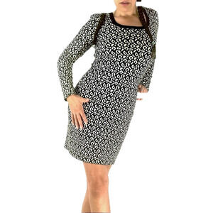 Banana Republic - Size Small Black And White Long Sleeves